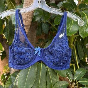 Victoria’s Secret floral mesh and lace detailing